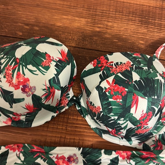 Victoria's Secret Blue and Pink Bikini Swimwear - Picture 2 of 4